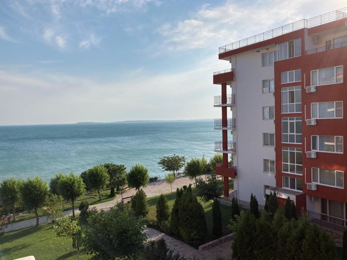 Marina View Fort Beach Studio Apartment Свети Влас Екстериор снимка